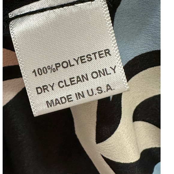 Glam black pink geometric print short sleeves blouse size Medium - Picture 4 of 8